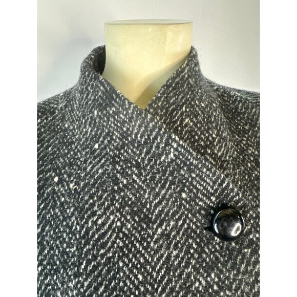 Larry Levine Collarless herringbone black & cream tweed coat size small petite - Picture 10 of 14